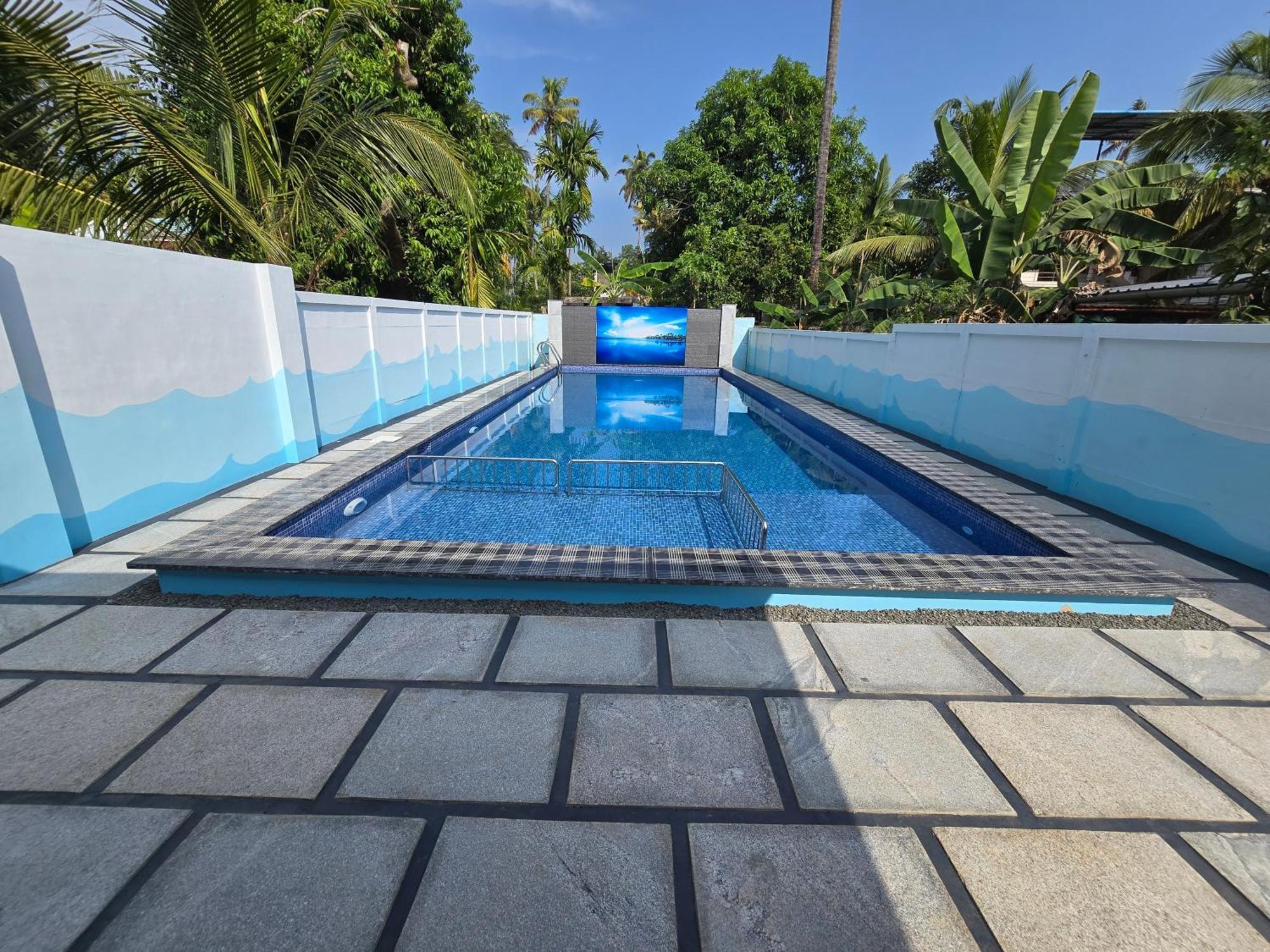 Cherai Beach Palace Exterior photo